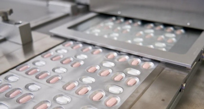 Pfizer report&oacute; que su p&iacute;ldora contra el COVID registr&oacute; una eficacia de 89% contra las hospitalizaciones en pacientes de alto riesgo