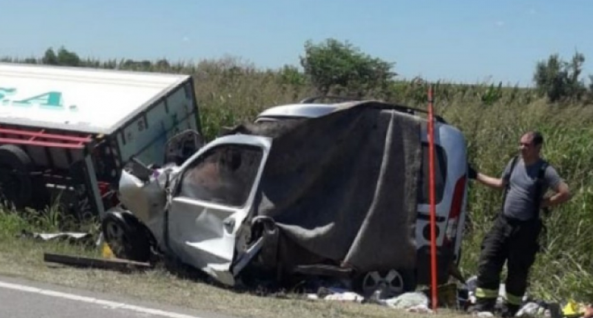Tragedia en Santa Fe: MURIERON EN UN CHOQUE CUATRO HINCHAS DE RIVER QUE SE DIRIG&Iacute;AN A SANTIAGO DEL ESTERO