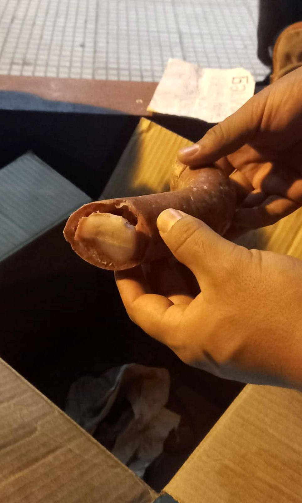 Charata: OCULTABA COCA&Iacute;NA DENTRO DE CHACINADOS Y QUED&Oacute; DETENIDA