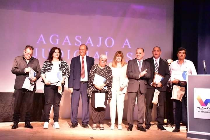 VILLA ÁNGELA HOMENAJEÓ A LOS EMPLEADOS DEL PODER JUDICIAL POR SU DEDICACIÓN Y TRAYECTORIA