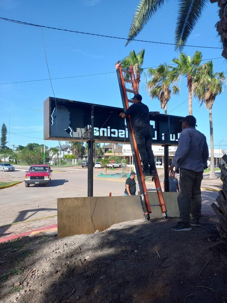 Villa Ángela: INTERVENCIÓN MUNICIPAL EN LA RESTAURACIÓN DEL PASEO 