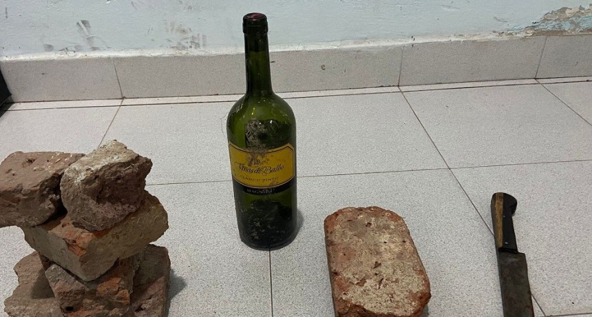 Charata: AGENTE POLICIAL INTERNADO EN TERAPIA TRAS INTENTAR DETENER A UNA PERSONA CON 5 PEDIDOS DE CAPTURAS
