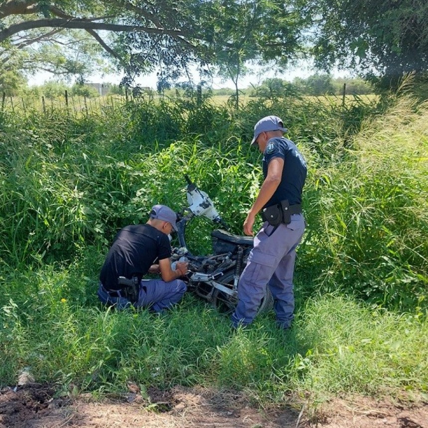 RECUPERAN EN VILLA &Aacute;NGELA, UNA MOTOCICLETA SUSTRA&Iacute;DA EN SAN BERNARDO