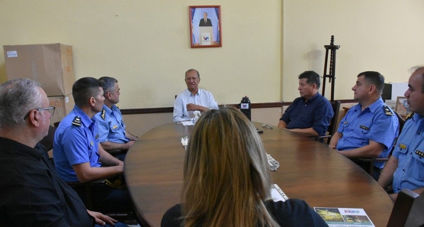 EL INTENDENTE PAPP Y EL COMISARIO GENERAL KOSTEKI COORDINARON ACCIONES DE SEGURIDAD Y PREVENCI&Oacute;N VIAL EN VILLA &Aacute;NGELA