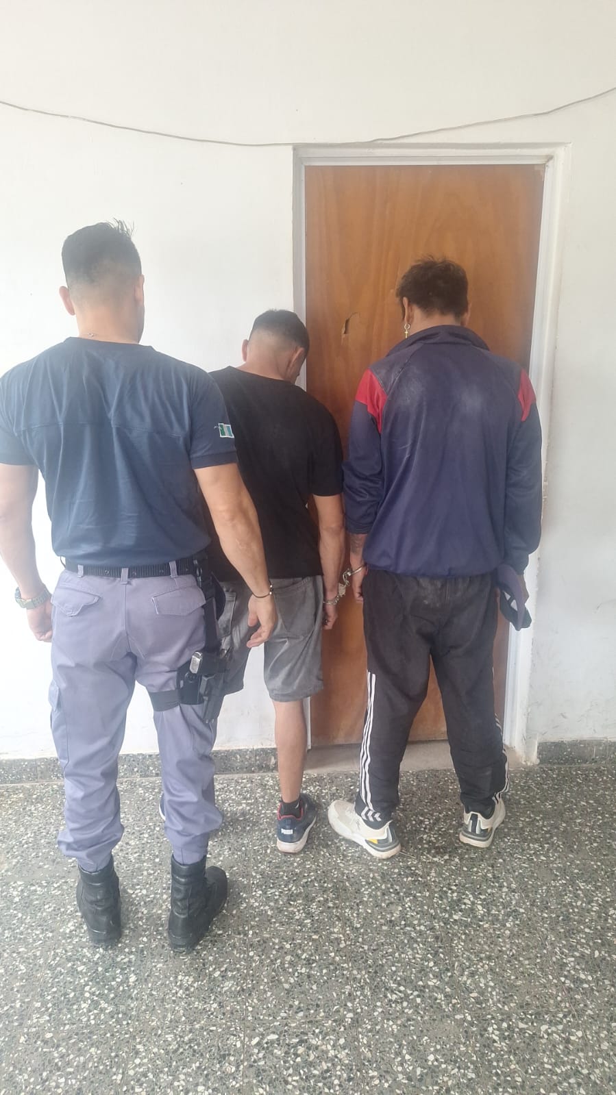 VILLA ÁNGELA: DEMORARON A SUJETOS POR PROMOVER DESORDEN EN VÍA PÚBLICA EN ESTADO DE EBRIEDAD