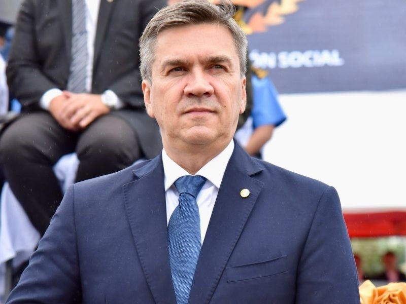 Zdero sobre los policías y el robo de droga: 