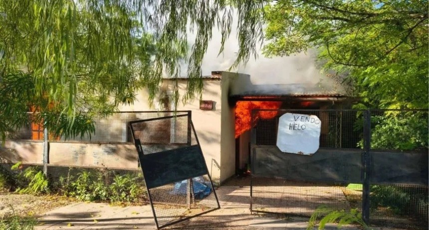 Las Breñas: una mujer incendió la casa de su pareja tras una discusión