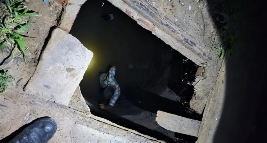 Rescate de madrugada: cayó a un aljibe y pasó más de una hora pidiendo ayuda