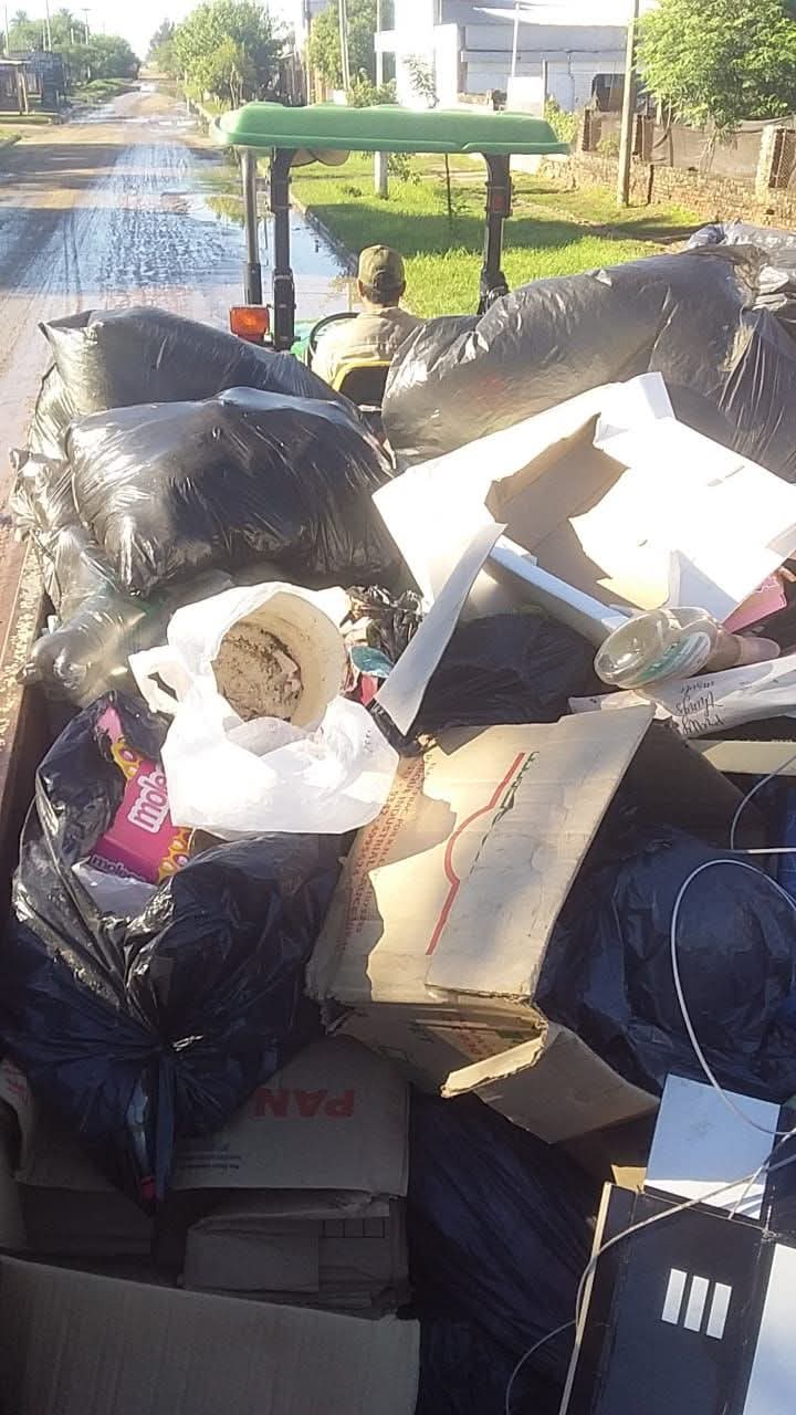 VILLA ÁNGELA: EL MUNICIPIO REALIZA SERVICIO DE RECOLECCIÓN DE RESIDUOS 